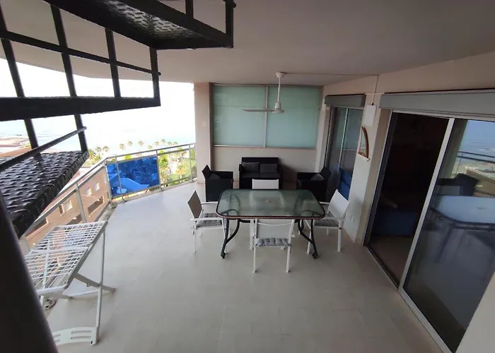 Atico Alba * オロペサ・デル・マール